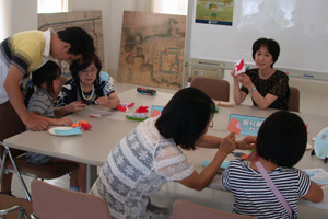 ワークショップ「銅板・草・折り紙で、いきものを作ろう！」